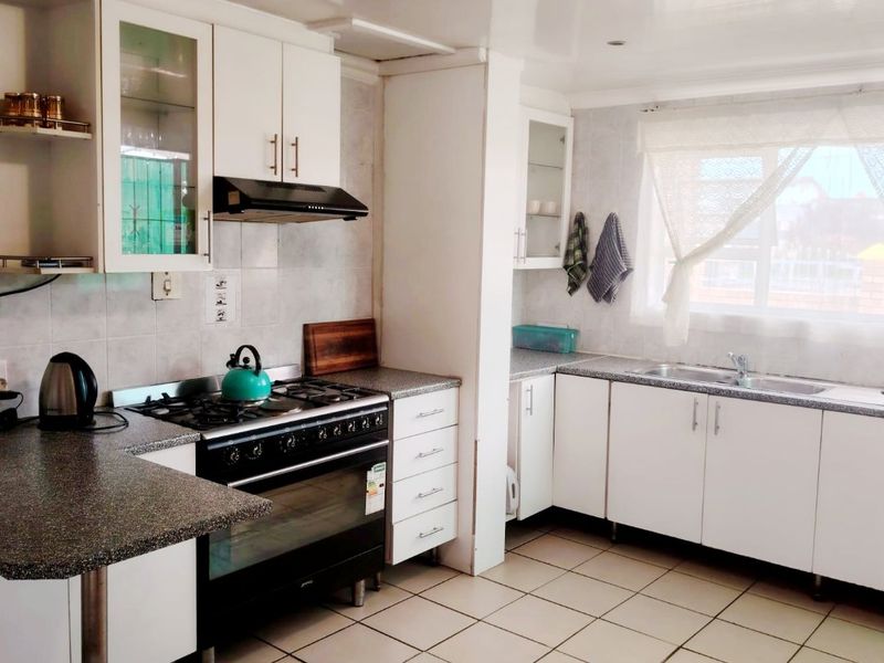 5 Bedroom House In Buffalo Flats  - Photo 10