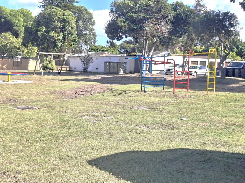 2 BEDROOM FACEBRICK HOUSE FOR SALE IN GROENVALLEI BELLVILLE - Photo 3