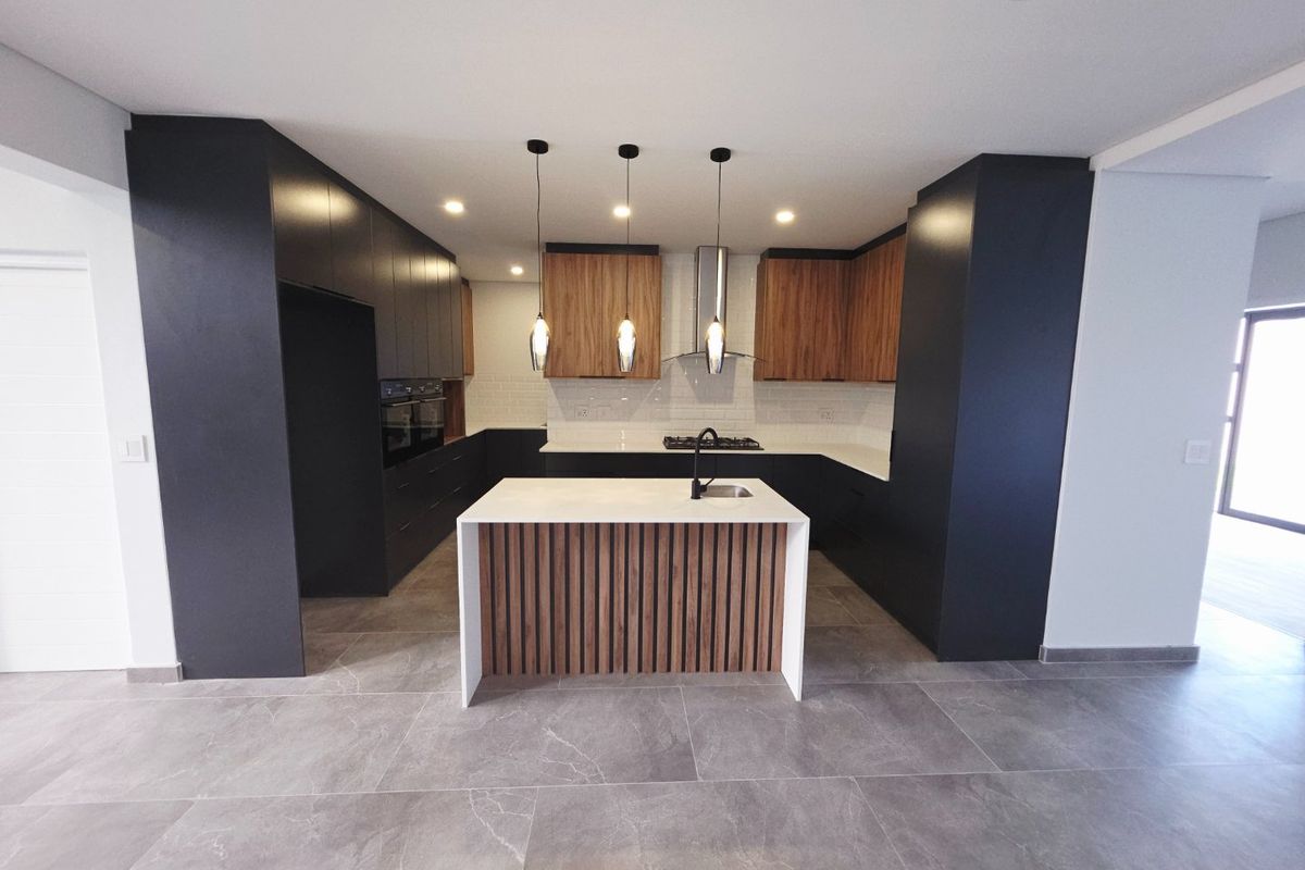 BRAND NEW TURN-KEY HOME - ALMOST READY - Photo 2