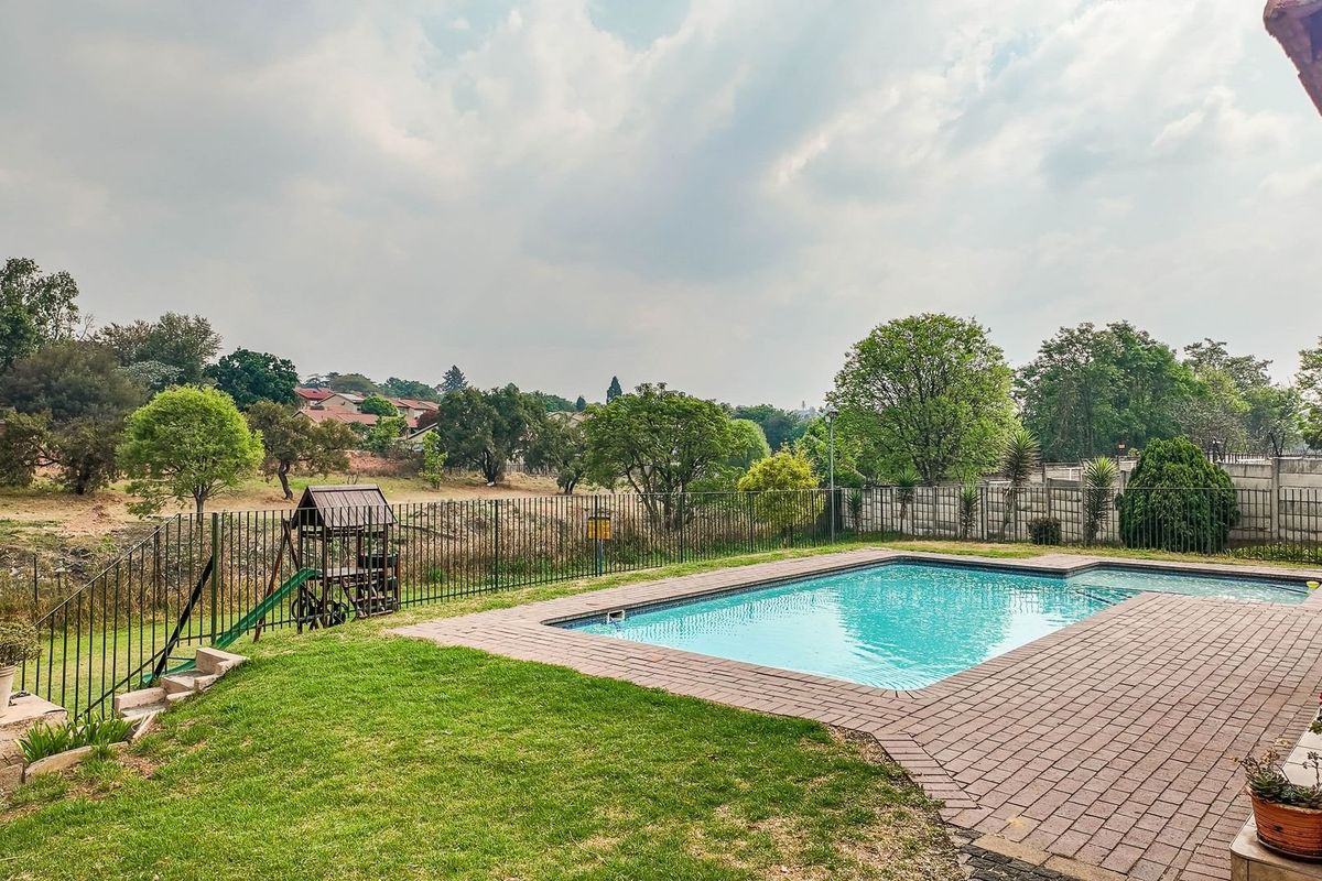 3 bedroom simplex - Photo 4