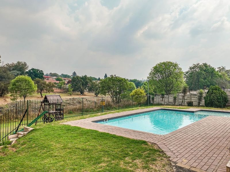 3 bedroom simplex - Photo 4