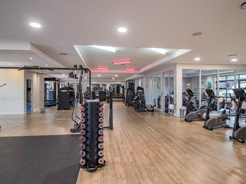 Modern 1-Bedroom Lock-Up-and-Go Apartment for Sale in Upmarket Modderfontein - Photo 9