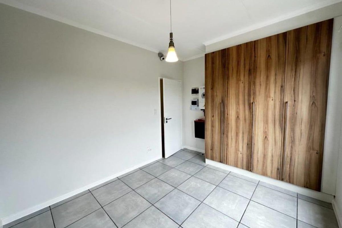 2 bed 2 bath apartment for rent  - Photo 4