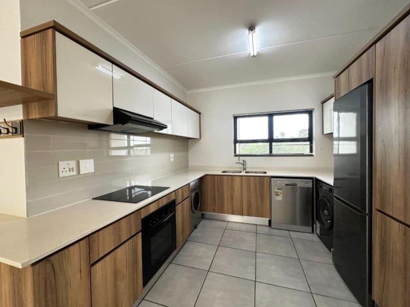 2 bed 2 bath apartment for rent  - Photo 2