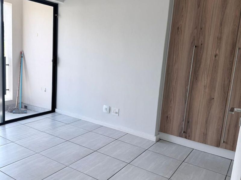 2 bed 2 bath apartment for rent  - Photo 5