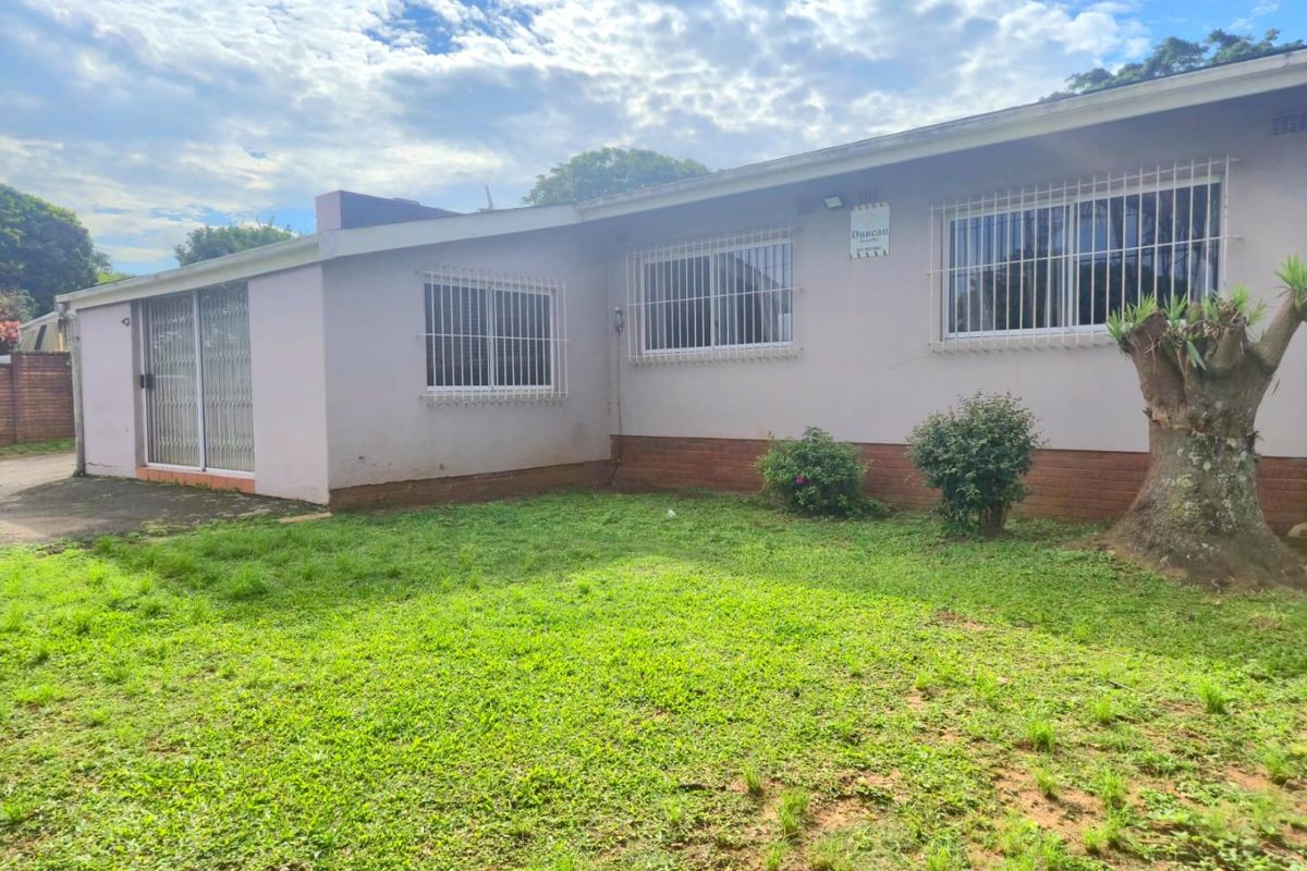 4 Bedroom House for sale in Mount Vernon R1,495,000 - Photo 2