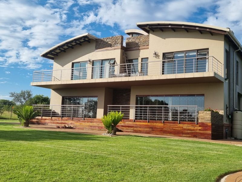 Amazing 4 bedroom house with flatlet double storey in Nature reserve  - Photo 8