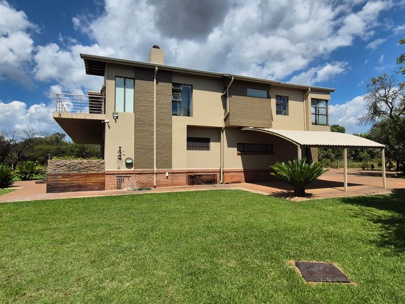 Amazing 4 bedroom house with flatlet double storey in Nature reserve  - Photo 4