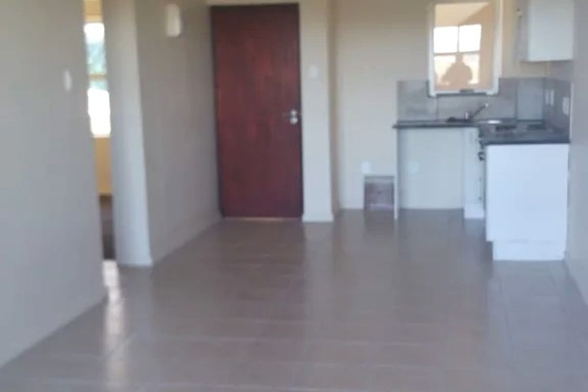 One Bedroom Spacious Apartment with Magnificent views- Forest Water Estate, Chase Valley, Pietermaritzburg - Photo 2