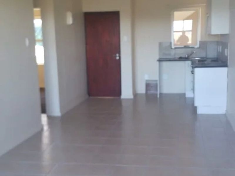 One Bedroom Spacious Apartment with Magnificent views- Forest Water Estate, Chase Valley, Pietermaritzburg - Photo 2