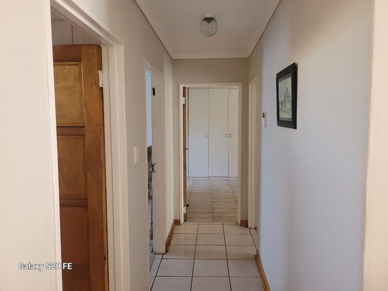 One Price. Two Houses. Endless Possibilities!! 4 Bed & 3 Bed House!!! - Photo 9