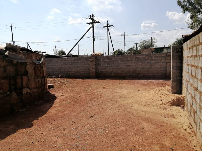 ACANT STAND FOR SALE LOCATED IN TEMBISA, DUDUZA SECTION - Photo 10