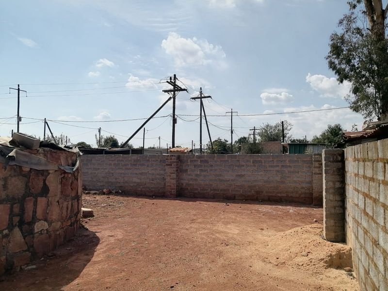 ACANT STAND FOR SALE LOCATED IN TEMBISA, DUDUZA SECTION - Photo 7