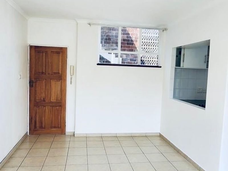 Cozy Two-Bedroom Apartment in the Heart of Morningside - Photo 6