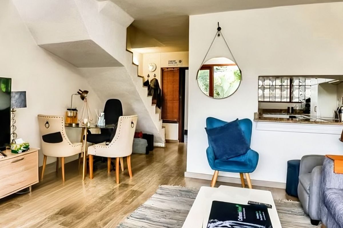 Reduced to Sell | Sunlit Duplex Retreat: Charming, Spacious 2-Bedroom Duplex Apartment in Sought-After Musgrave - Photo 4