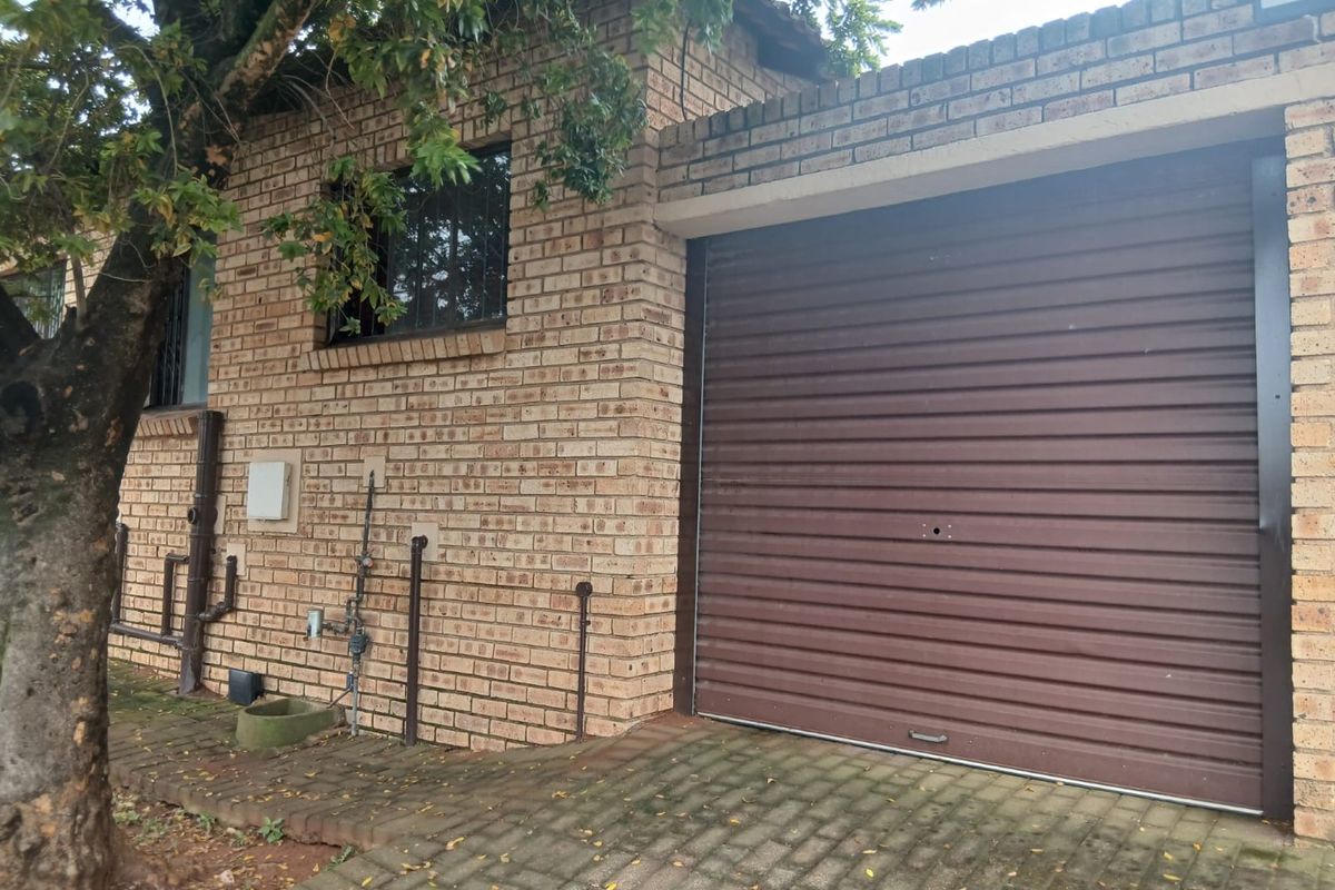 2 Bedroom Apartment For Sale - Photo 2