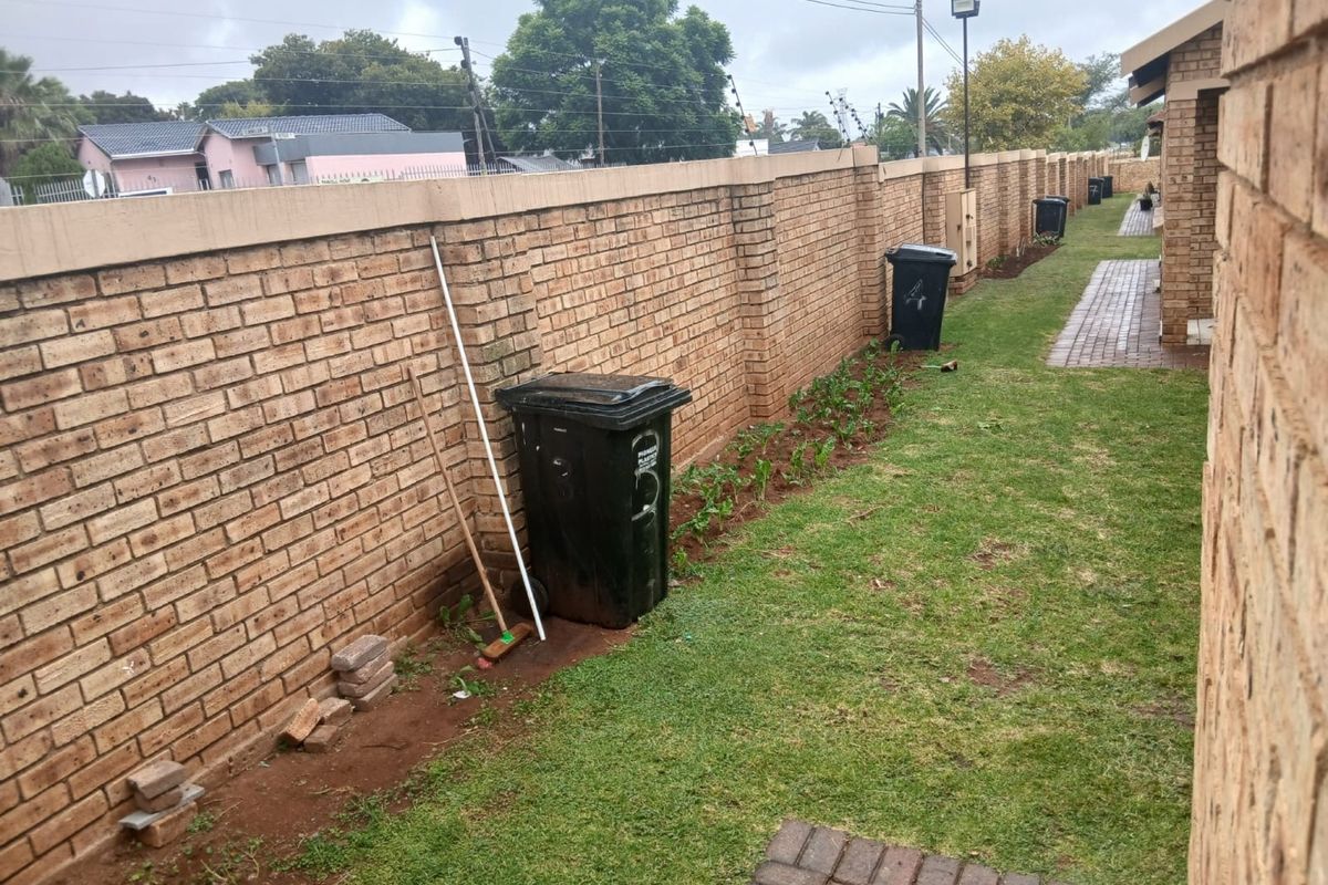 2 Bedroom Apartment For Sale - Photo 4