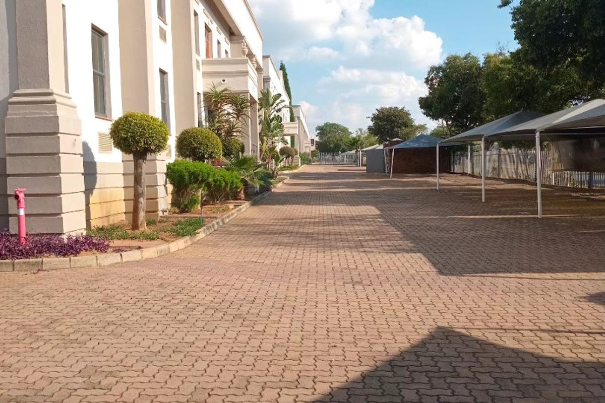 Centrally Located Industrial Property | Midrand, South Africa | Secure Business Hub** - Photo 3