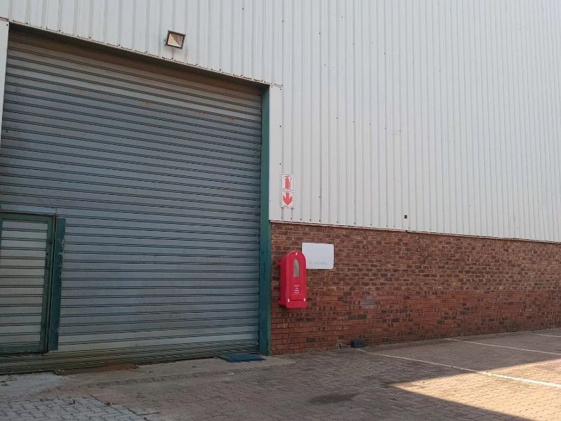 Centrally Located Industrial Property | Midrand, South Africa | Secure Business Hub** - Photo 9