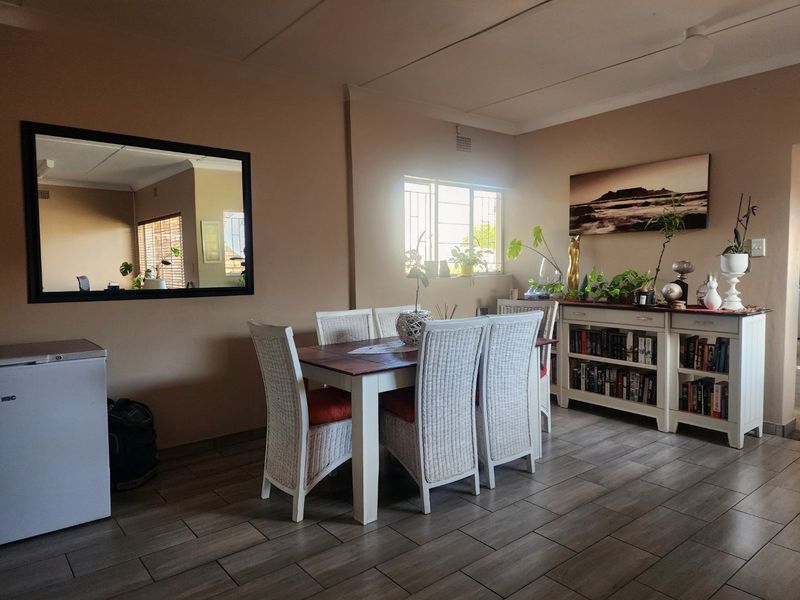 3 BEDROOM HOUSE PLUS 3 BEDROOM FLATLET IN ADAMAYVIEW - Photo 9