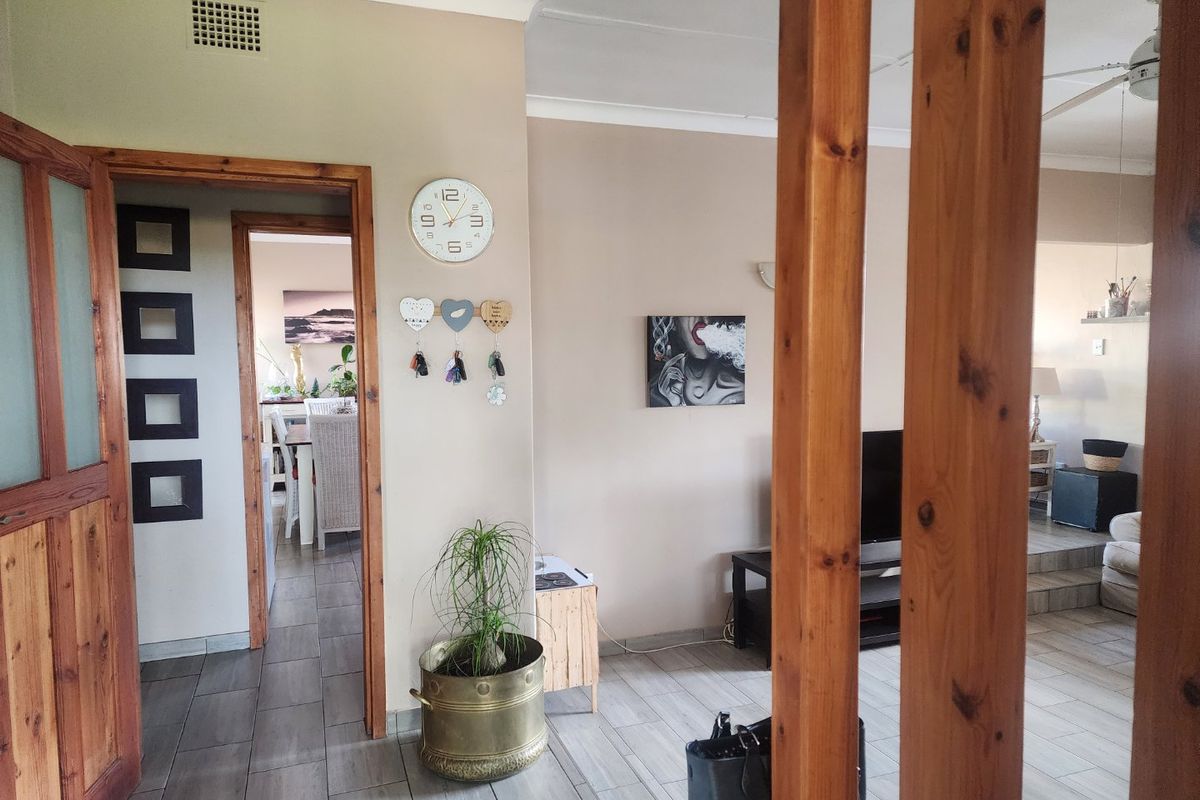 3 BEDROOM HOUSE PLUS 3 BEDROOM FLATLET IN ADAMAYVIEW - Photo 4