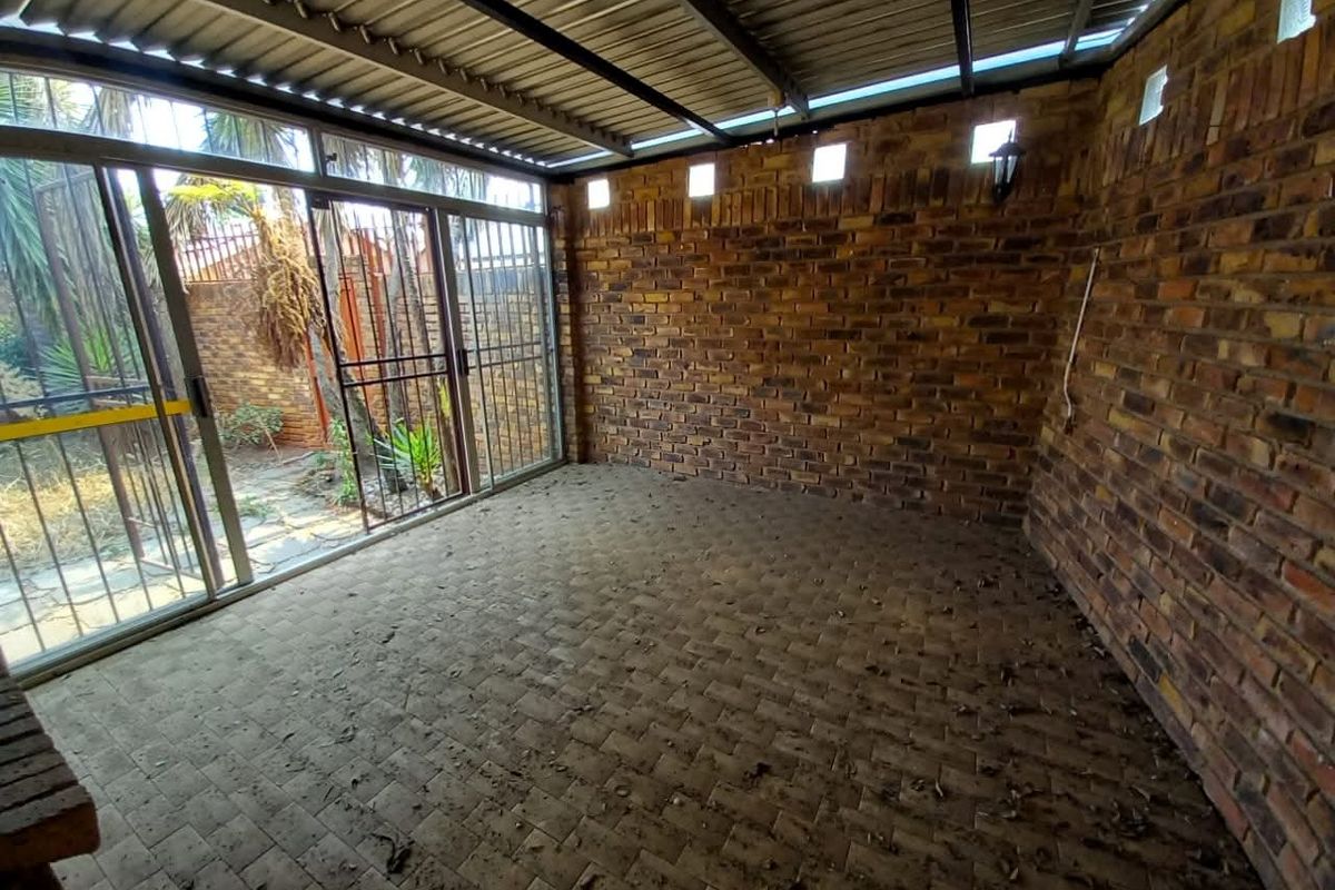 Fall in Love with Potential! - Photo 5