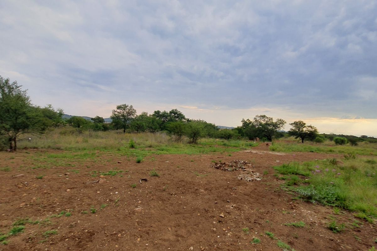 Exclusive La Camargue Plot in Hartbeespoort Wildlife Estate - Photo 3
