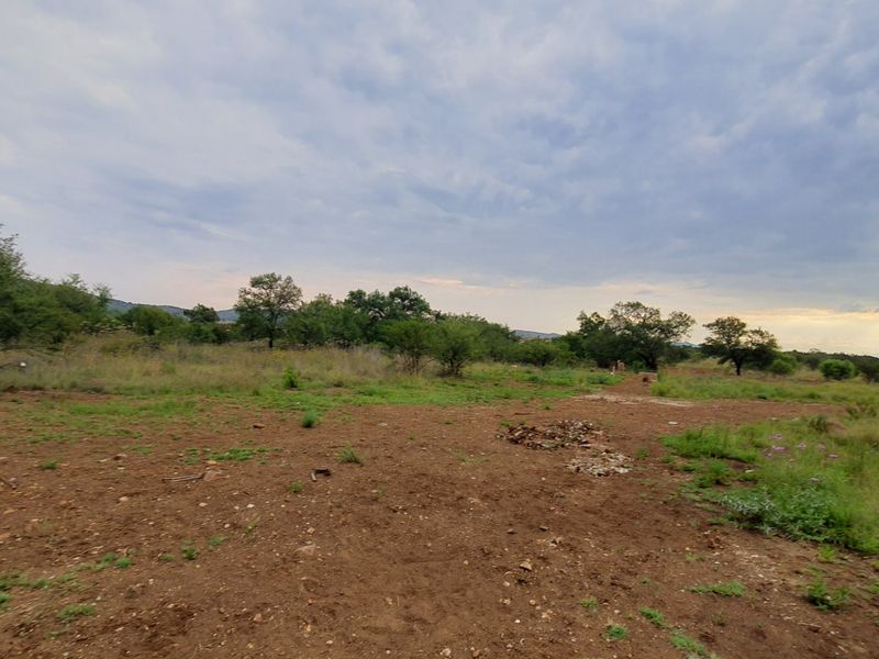 Exclusive La Camargue Plot in Hartbeespoort Wildlife Estate - Photo 3