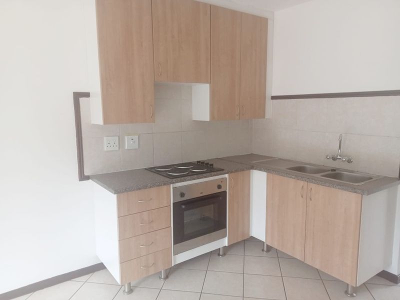 First Floor Bachelor For Rent - Photo 3