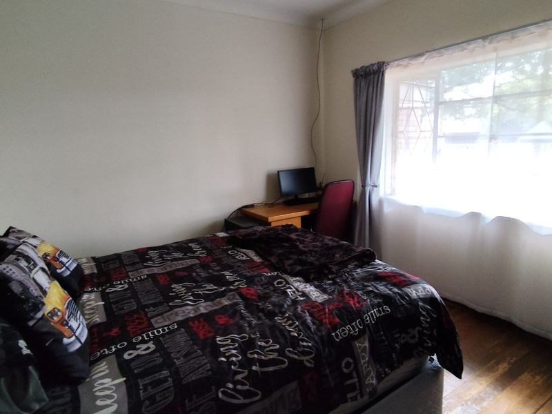 Spacious Family Living with Dual-Living Potential! - Photo 6