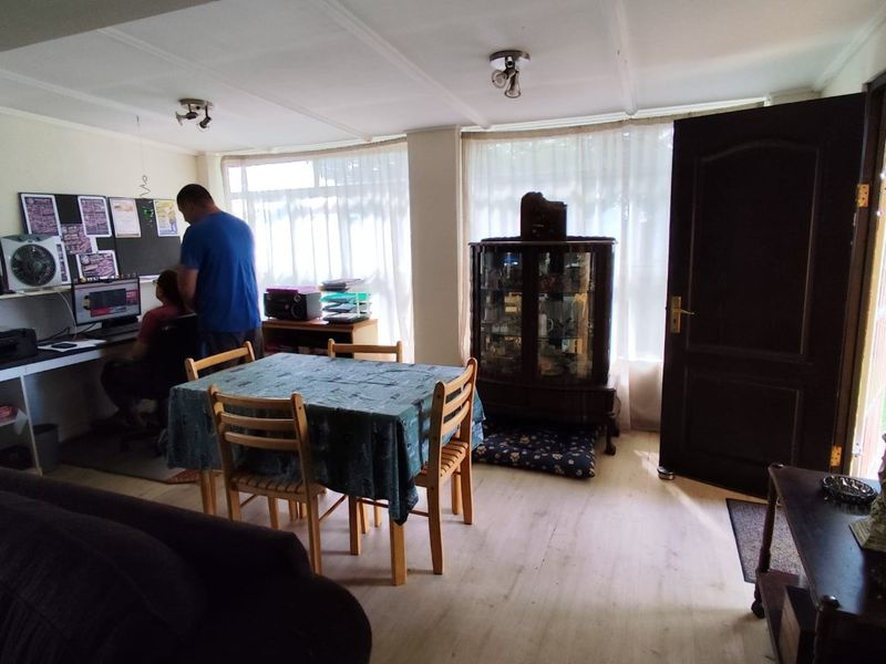 Spacious Family Living with Dual-Living Potential! - Photo 3