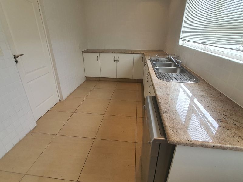 Gorgeous upmarket duplex villa in The Estuary - Photo 8