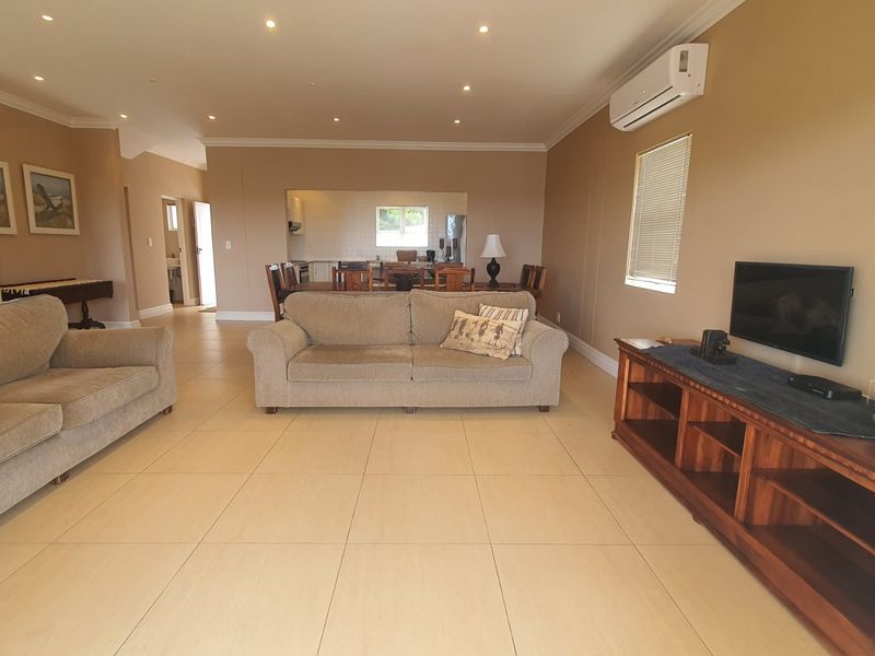 Gorgeous upmarket duplex villa in The Estuary - Photo 3