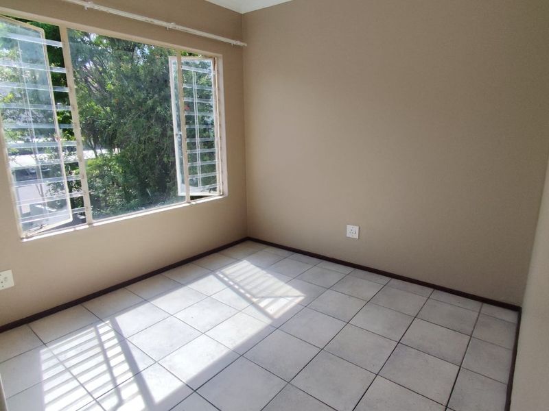 Lock-Up-and-Go Perfection with Resort-Style Amenities! - Photo 6