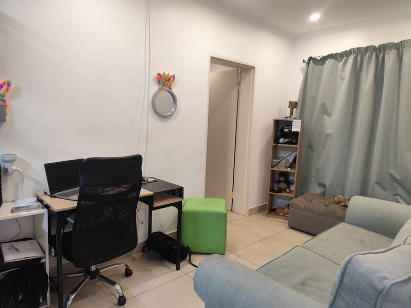 1 Bedroom Fully Furnished Cottage - Photo 3