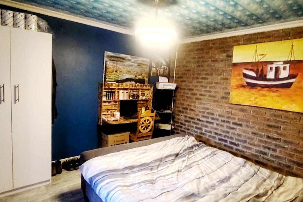 6 BEDROOM HOUSE IN HIGHGATE - Photo 4