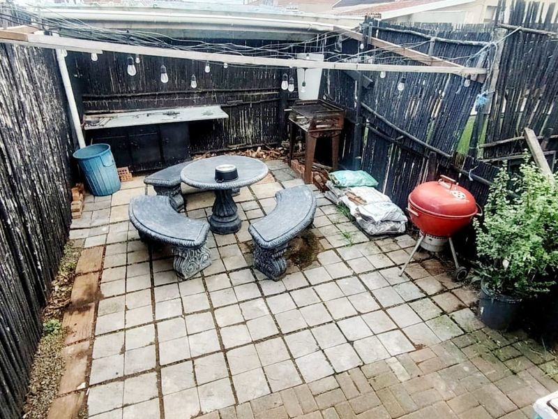 6 BEDROOM HOUSE IN HIGHGATE - Photo 10