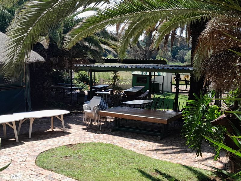 Stunning 12-Bedroom Lakeside Retreat Prime Guest Lodge - Photo 10