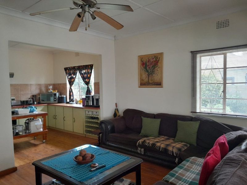 Spacious Family Living with Bonus Granny Flat – Incredible Value! - Photo 4