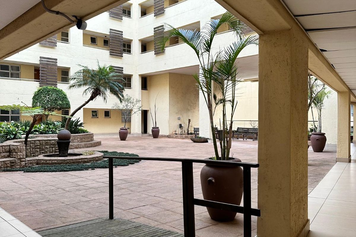 Furnished apartment in Upmarket Umhlanga Ridge. - Photo 2