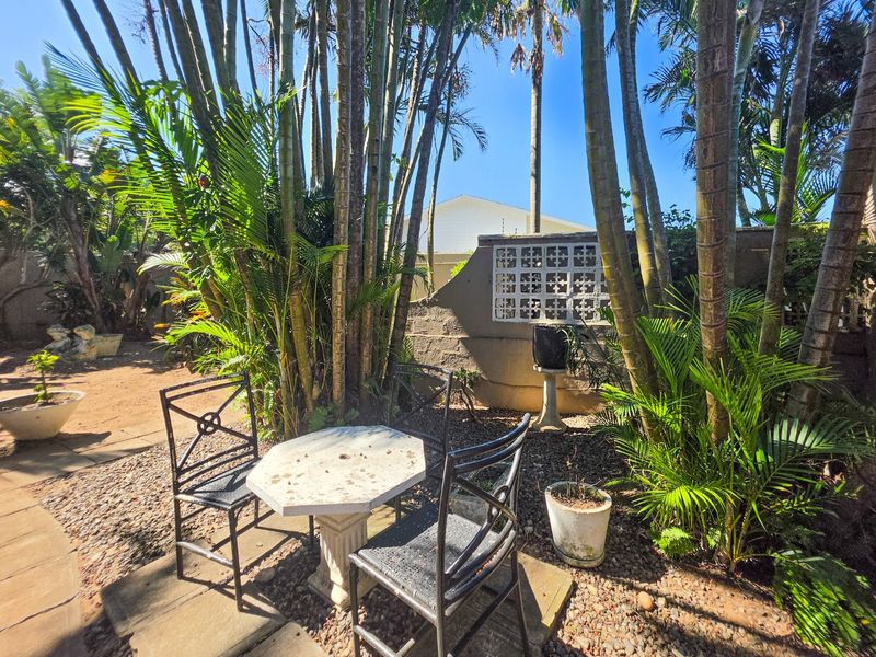 Spacious Home Within Walking Distace To The Beach Plus A Flatlet - Photo 5