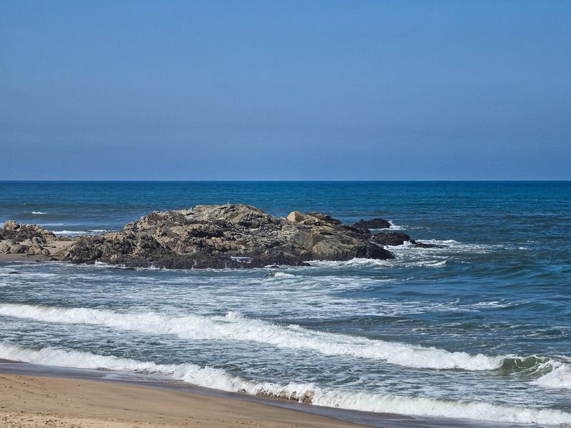 Spacious Home Within Walking Distace To The Beach Plus A Flatlet - Photo 2