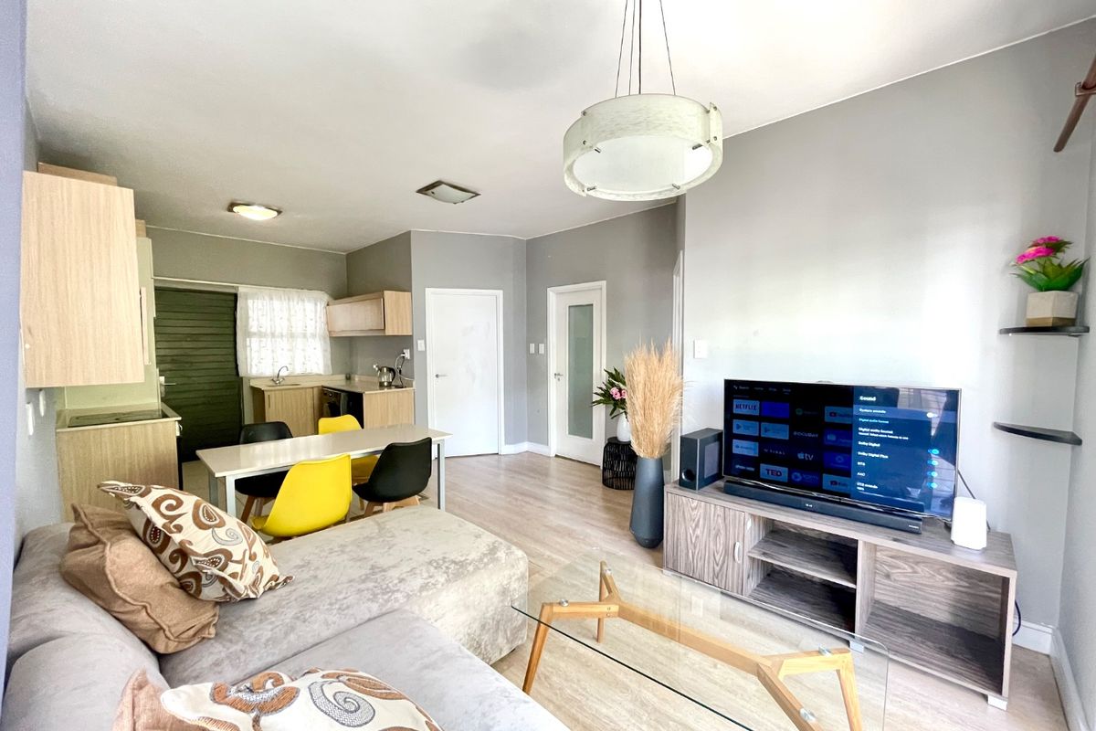 2 Bedroom 2 Bathroom Apartment for Sale - Photo 5