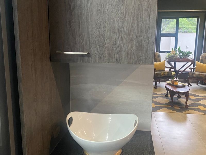 For the discerned buyer. - Photo 10