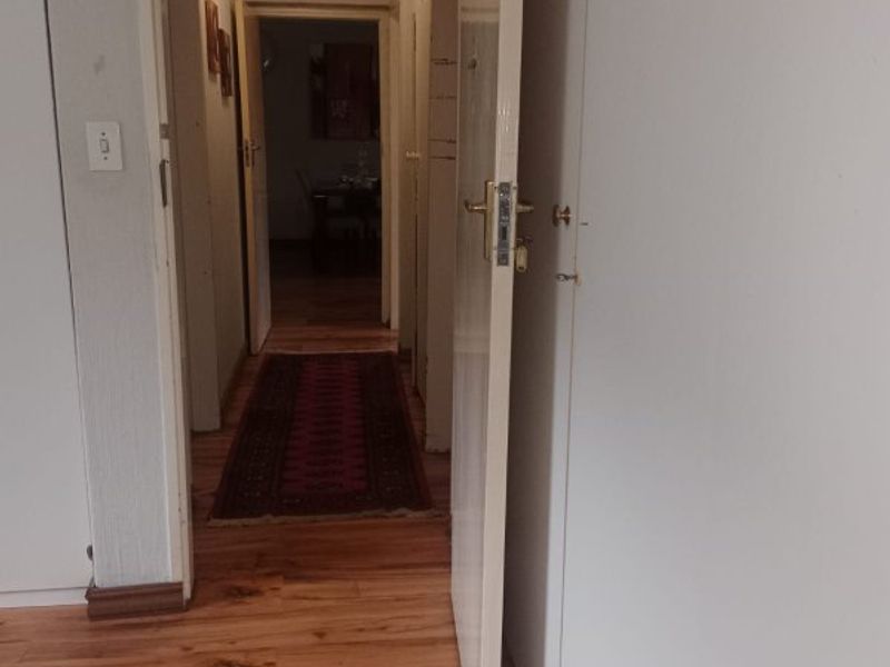 Serene 3-Bedroom Simplex Living with River Views & Resort-Style Amenities - Photo 4