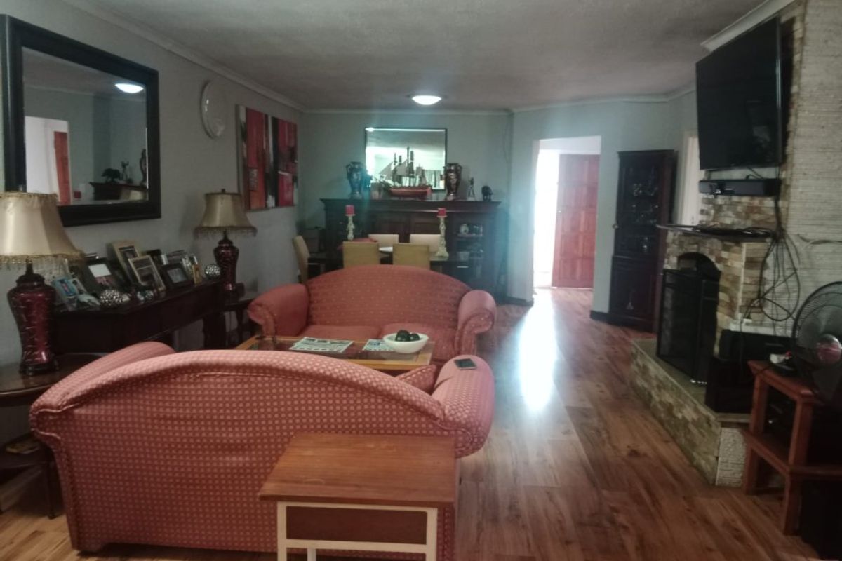 Serene 3-Bedroom Simplex Living with River Views & Resort-Style Amenities - Photo 5