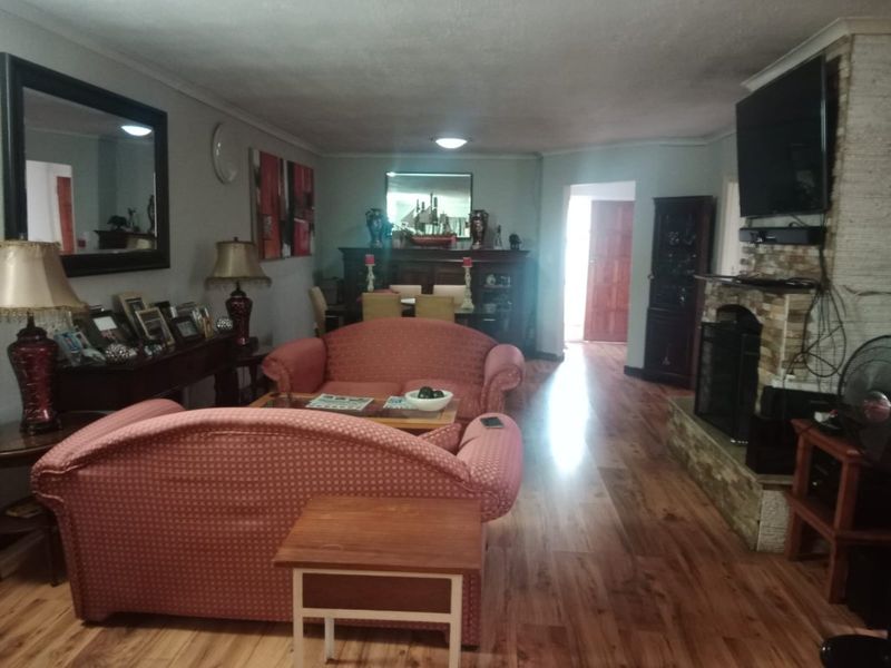 Serene 3-Bedroom Simplex Living with River Views & Resort-Style Amenities - Photo 5