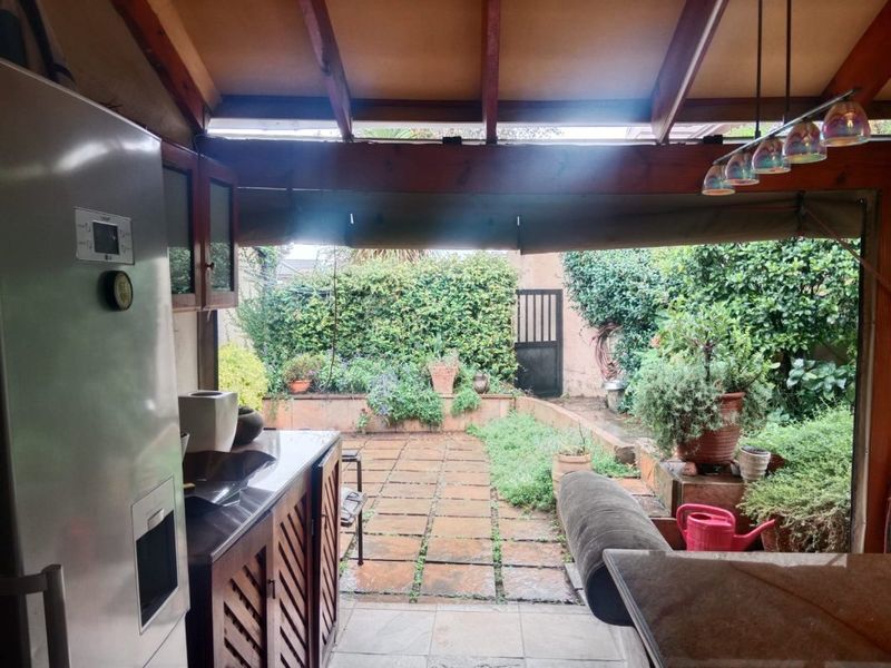 Serene 3-Bedroom Simplex Living with River Views & Resort-Style Amenities - Photo 2