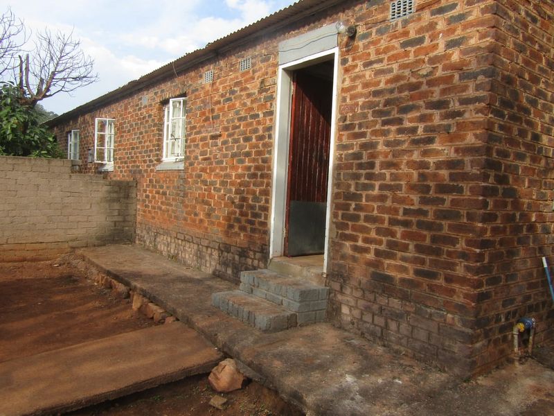 Family Home with Solid Base - Photo 6