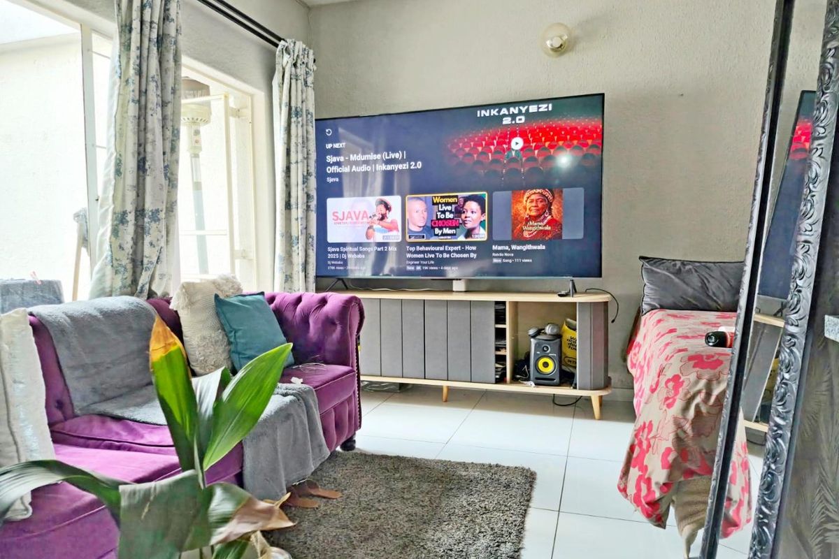 Spacious bachelor apartment for sale - Photo 3